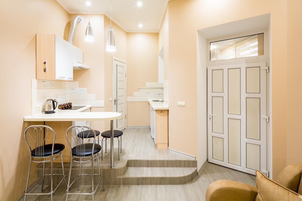 Avangard Studio Apartment Lviv Buitenkant foto