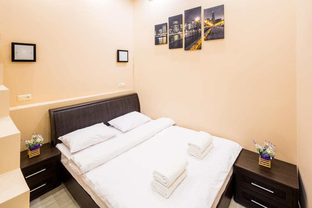 Avangard Studio Apartment Lviv Buitenkant foto